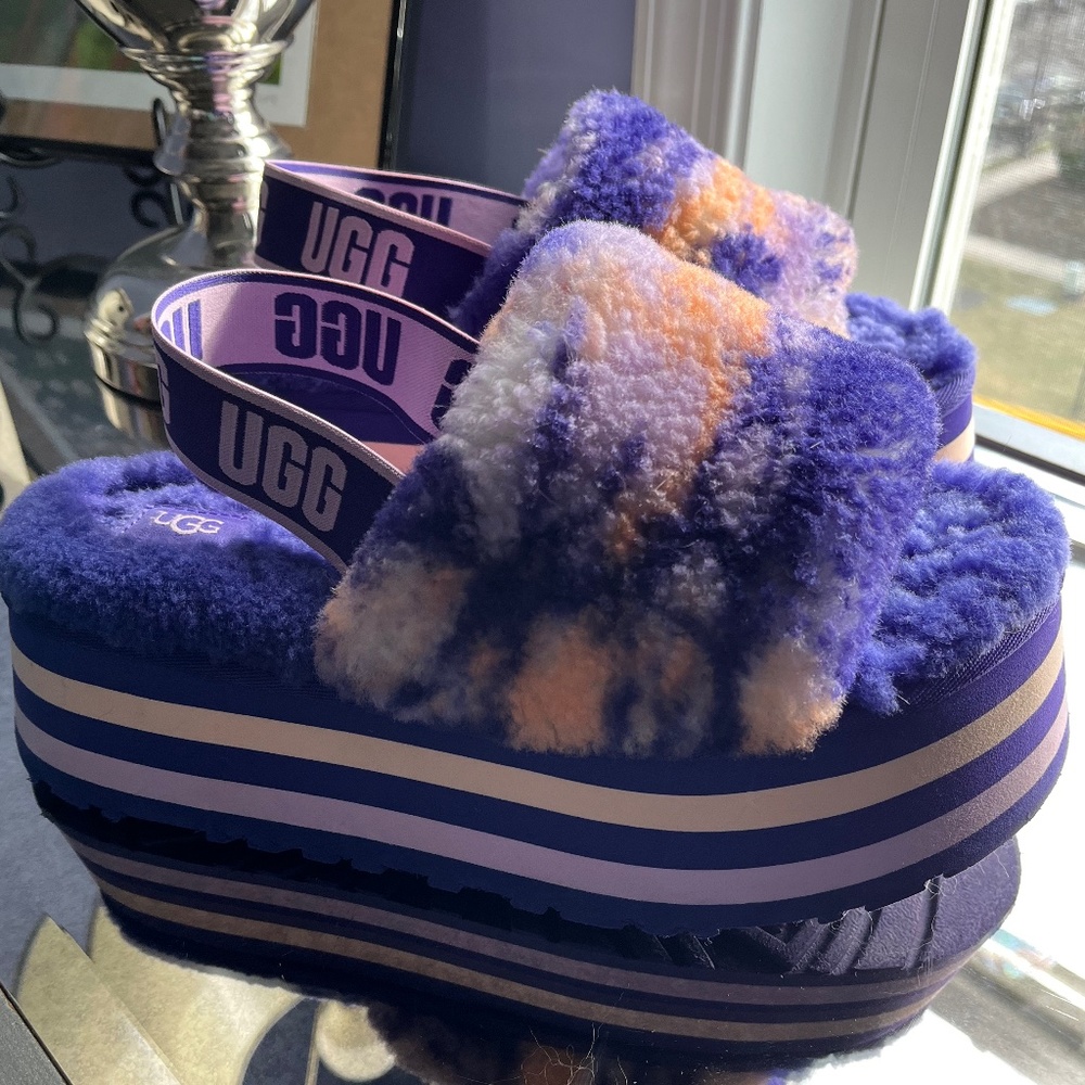 UGG Women's Fluffy Slippers - Purple and Orange